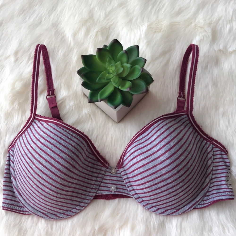 💕 IZOD T-shirt Bra.Size 34C 💕